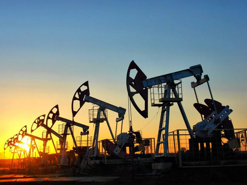 Гобустан: грязевые вулканы, петроглифы, мечеть Биби-Эйбат и нефтяная вышка — фото 3, Баку | Покатаем