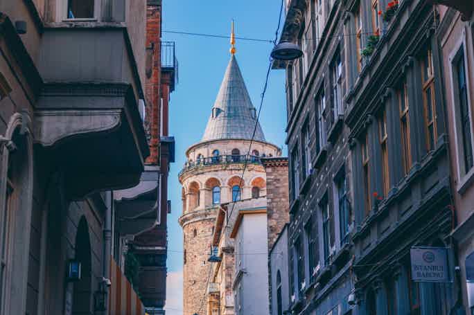 Istanbul: Old Town Tour and Bosphorus Lunch Cruise