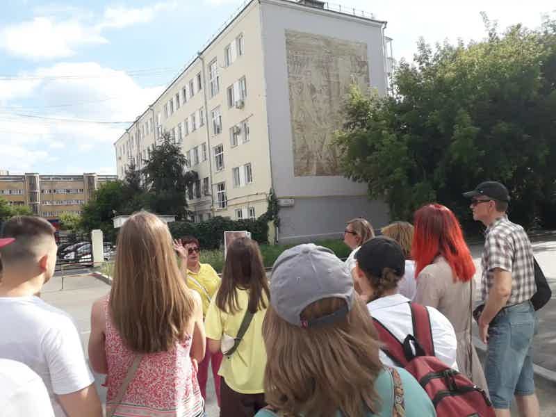 Необычная пешая экскурсия по Екатеринбургу «Удивительное рядом» - фото 3