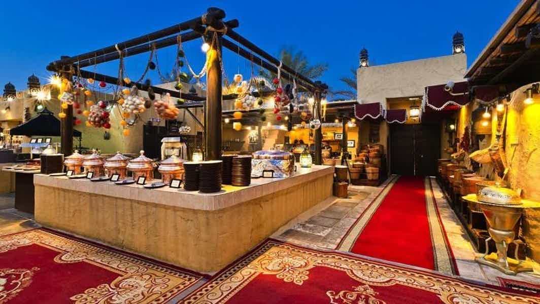 Ужин в пустыне в Баб-аль-Шамс - фото 4