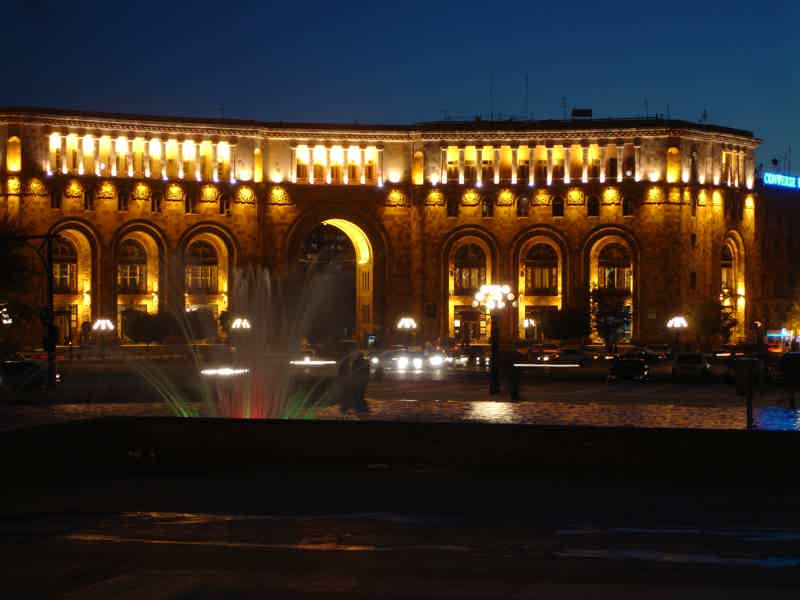 Огни вечернего Еревана - фото 4