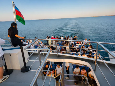 Баку как на ладони: Морская прогулка по Баку
