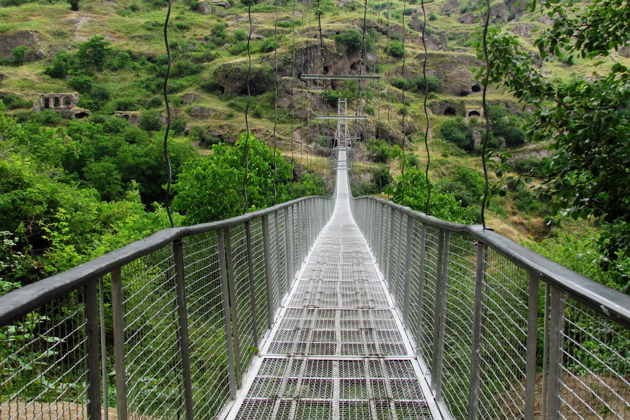 В Поисках Путешествий:Караундж — Дявольский мост — Пещерный город Хндзореск