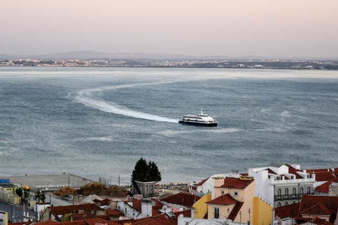 Lisbon 2-Hour Cruising Yacht Sailing with Champagne