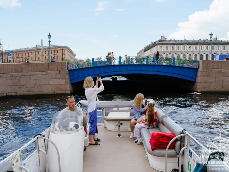 Утро в Петербурге: уютная прогулка по рекам и каналам — фото 3, Санкт-Петербург | Покатаем