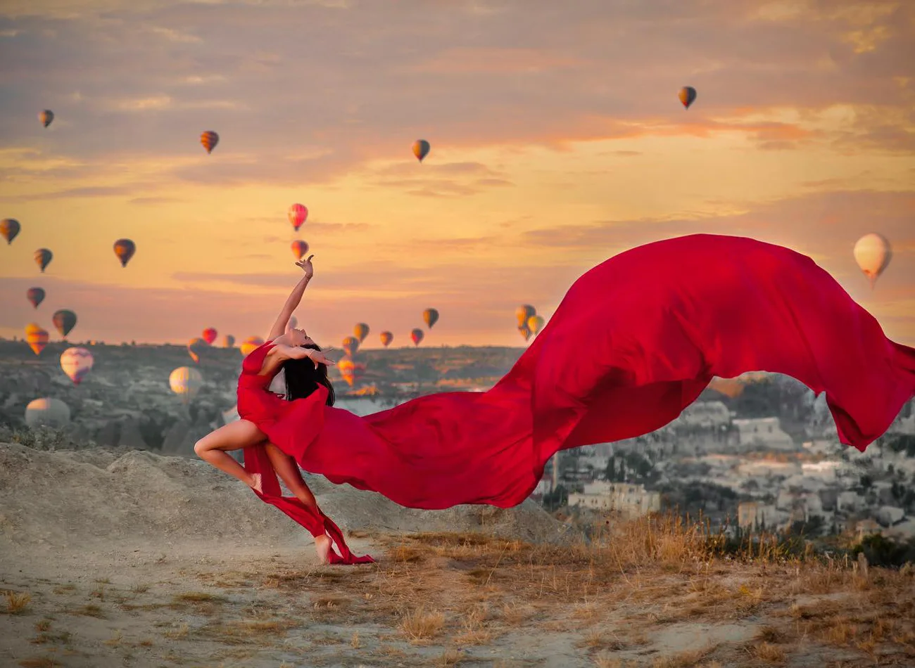 Photoshoot in Cappadocia against the backdrop of balloons — tour in Cappadocia, Turkey | Pokataem