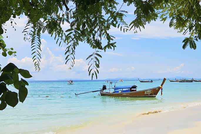 Один день на островах Пхи-Пхи и пляже Майя Бэй (с англоязычным гидом)