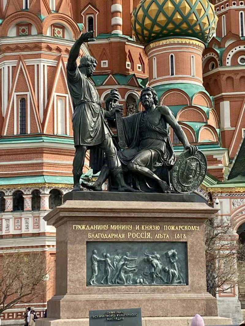 Квест-прогулка «Пропавшие страницы Красной площади» — фото 3