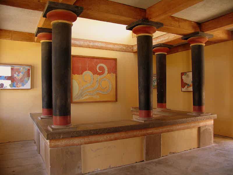 Кносский дворец, Археологический музей и Ираклион из района Ретимно - фото 4
