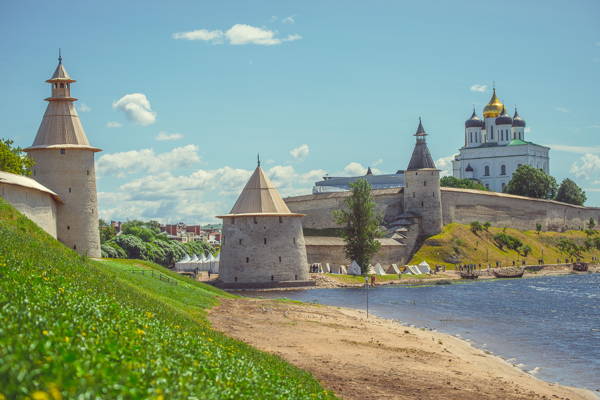 Прогулка по Кремлю и центру Пскова