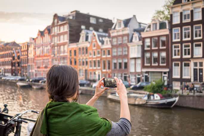 Amsterdam Canal Boat Ride & Walking Tour