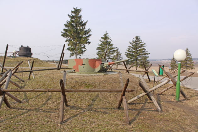 Виды Экскурсия  в историко-культурный комплекс «Линия Сталина»