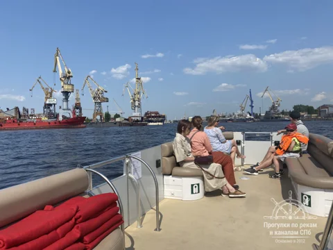 Морской Петербург на катере