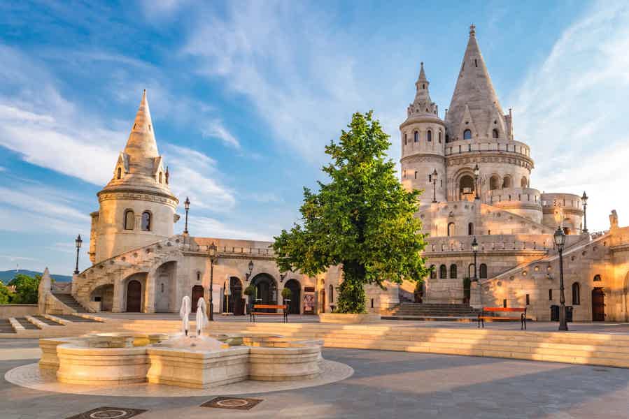 Walking Tour Buda - photo 1