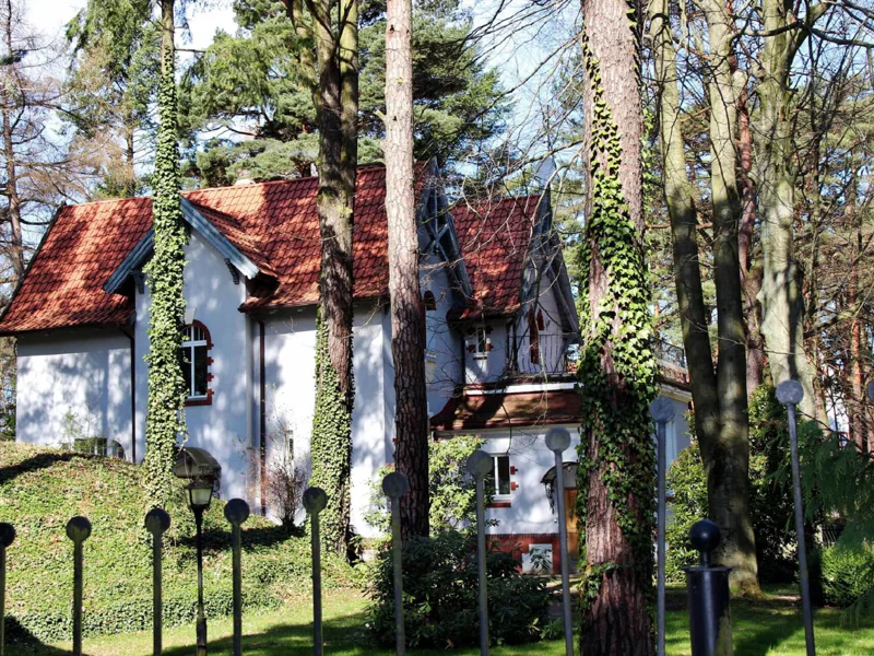 По Калининграду со вкусом: городской вернисаж и марципан в подарок — фото 6, Калининград | Покатаем