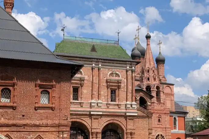От Пролетарской до Крутицкого Подворья — квест-экскурсия без гида
