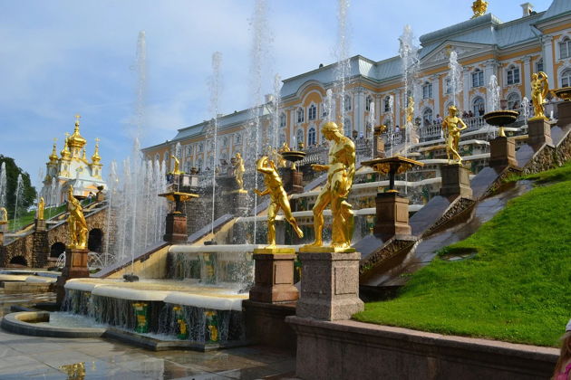 Фото к экскурсии Нижний парк Петергофа на электрокаре