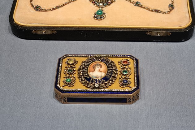 Виды Скрытые сокровища Эрмитажа. Бриллиантовая кладовая