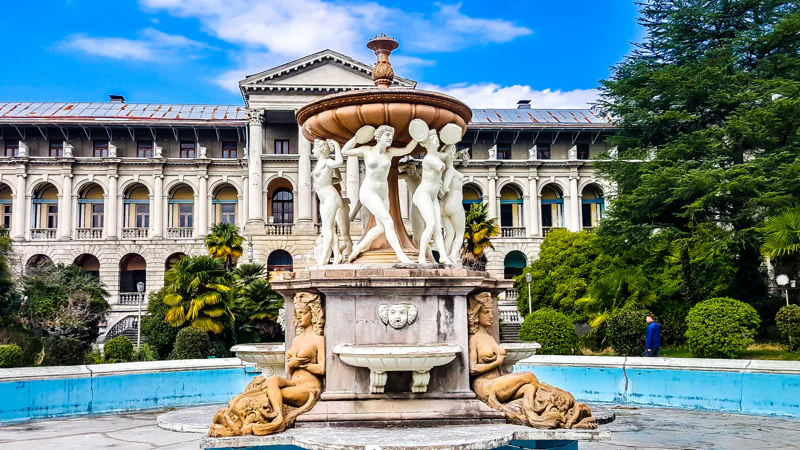 Обзорная пешеходная экскурсия по центру Сочи — фото 1
