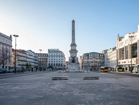 Площадь Реставраторов