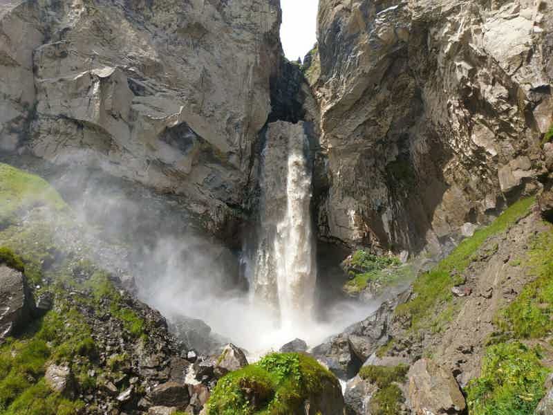 Урочище Джилы-Су — удивительные пейзажи и водопады - фото 5