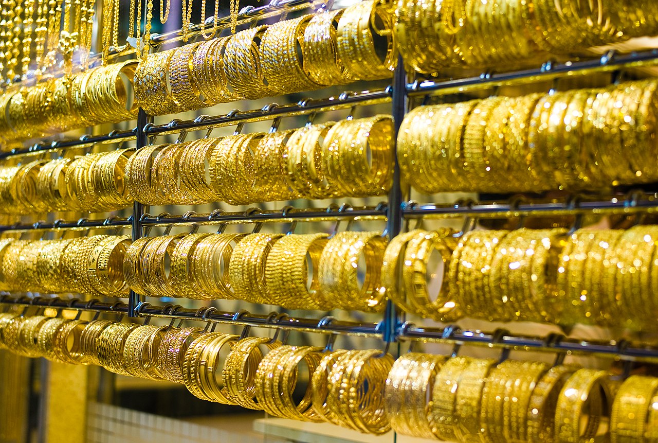 Рынок золота сегодня. Золотой рынок Gold Souk. Дубайская золото. Турецкое золото. Турецкие золотые украшения.