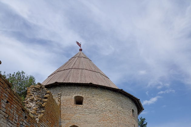 Фото к экскурсии В древнюю крепость Орешек в уютной мини группе