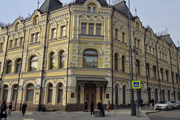 Париж на Москве-реке: пешеходная экскурсия по Кузнецкому мосту