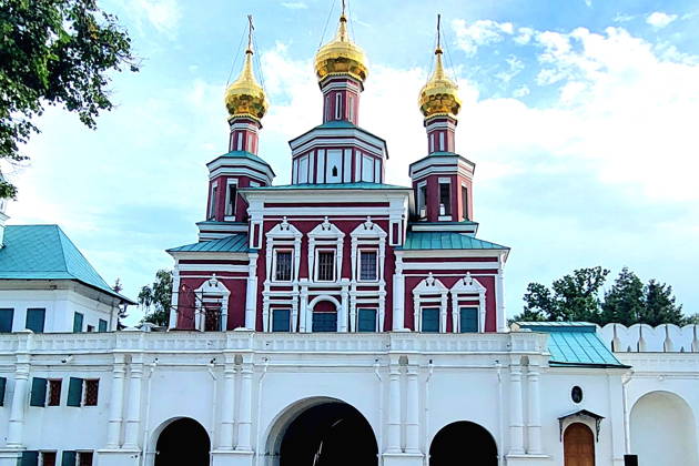 Обзорная экскурсия по Новодевичьему монастырю