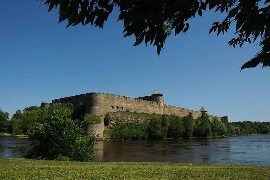 Ивангородская крепость, Парусинка, нарвская рыба и Шепелёвский маяк - фото 2