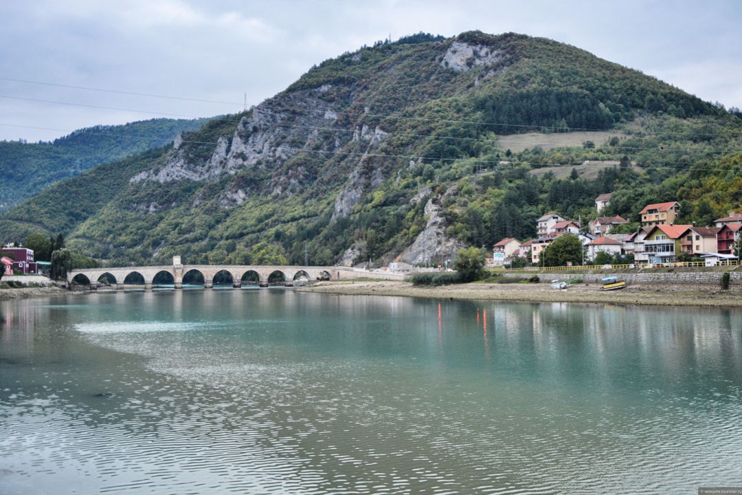 По следам Кустурицы: Вишеград, Андричград и Дрвенград — фото 1