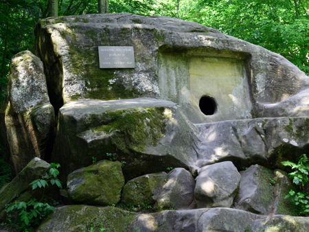 Дольмены в Сочи