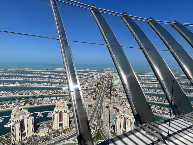 Захватывающие виды: The View at The Palm — фото 7, Дубай | Покатаем