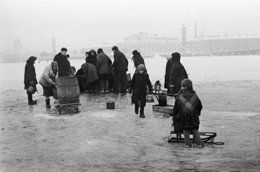 Пешеходная экскурсия «Как они выжили: быт блокадного Ленинграда»