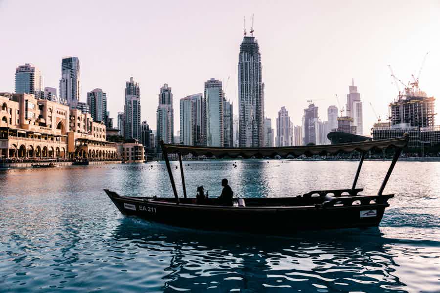Dubai Mall Fountain Show & Burj Lake Traditional Boat Ride - photo 2