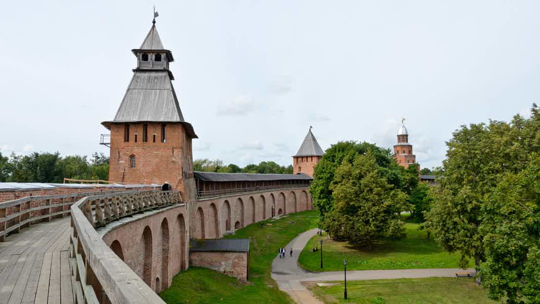 По Великому Новгороду с посещением Кремля и Ярославова дворища - фото 5