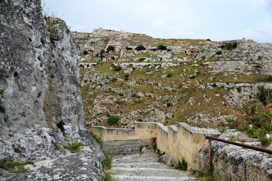 Прогулка по археологическому парку скальных церквей Матеры - фото 3