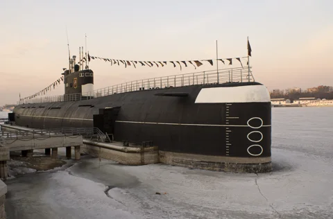 Экскурсия в музей истории ВМФ с посещением подводной лодки Б-396