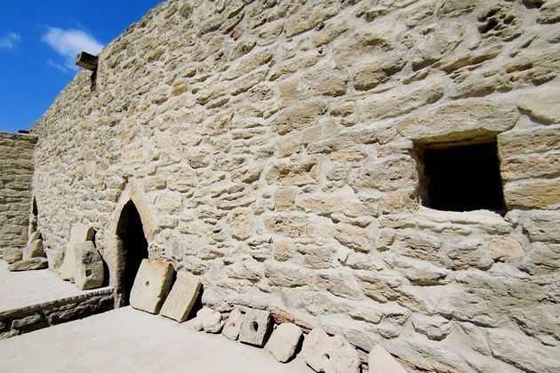 Виды Местные легенды Апшеронского полуострова. Янардаг, Атяшгах и Сураханы