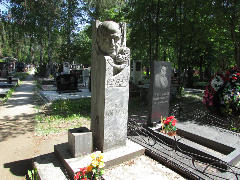 Экскурсия по главному некрополю Новосибирска — фото 5, Новосибирск | Покатаем