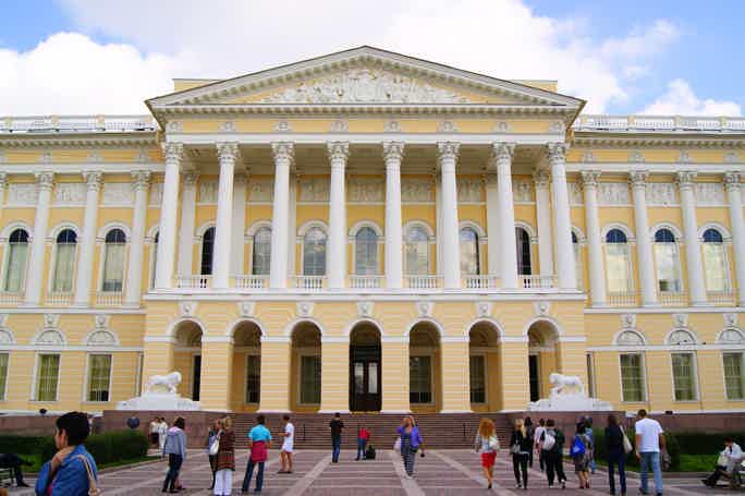 Экскурсия в Михайловский дворец (со входным билетом) 