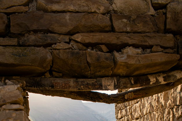 Виды Таинственный Гамсутль и аул Чох из Избербаша