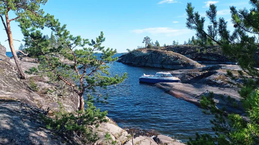 Остров Валаам и Ладожские шхеры на катере из Лахденпохья - фото 1