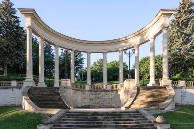 Виды Город Солнца и Нарзана: прогулка по исторической части города и парку