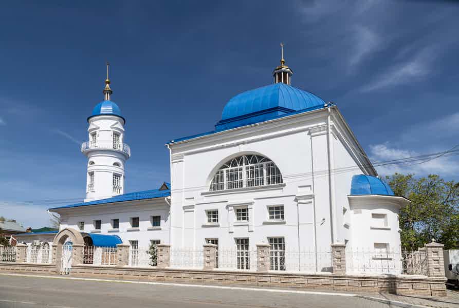 Астрахань — город разных религий: экскурсия по соборам и храмам - фото 5