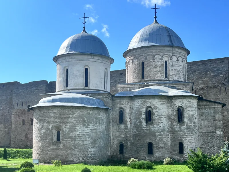 Экскурсия в Ивангород — Кингисепп — Копорье — фото 2, Санкт-Петербург | Покатаем