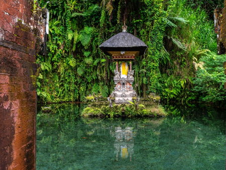 Храм Гунунг Кави Себату