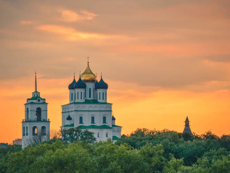 Индивидуальная расширенная автомобильно-пешеходная экскурсия по Пскову — фото 3, Псков | Покатаем
