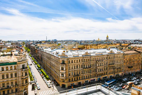 Прогулка с гидом по крыше площадью 300 метров: увидеть всё самое главное