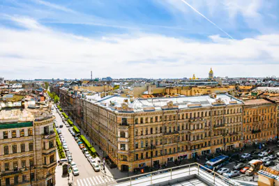 Прогулка с гидом по крыше площадью 300 метров: увидеть всё самое главное